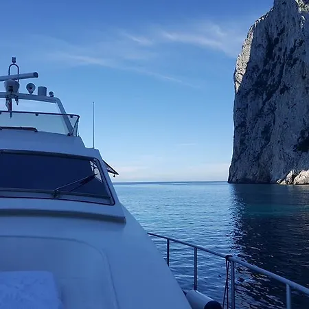 Charter Yacht Full Day Botel *
