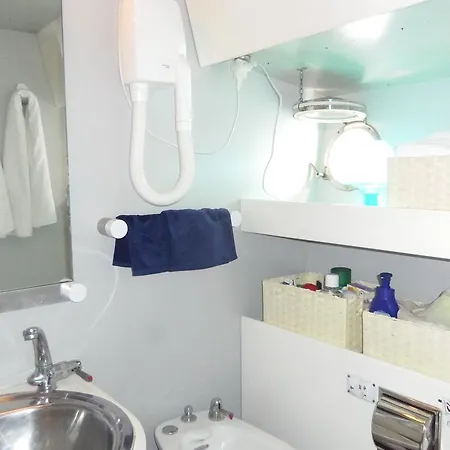 Botel Charter Yacht Full Day Bosa Marina