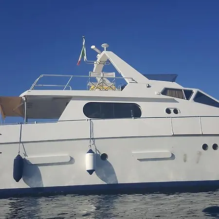 Charter Yacht Full Day Botel Bosa Marina