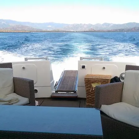 Charter Yacht Full Day