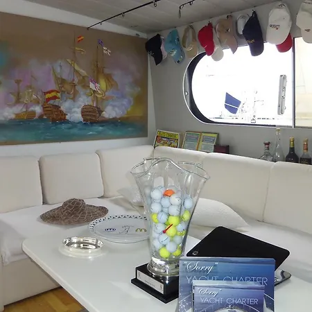 Charter Yacht Full Day * 보사마리나