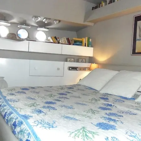 보트호텔 Charter Yacht Full Day