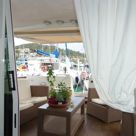 보트호텔 Charter Yacht Full Day